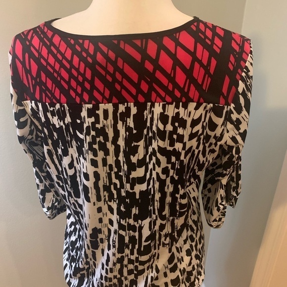 New Directions blk/white/pink tunic, size PS - Picture 4 of 4